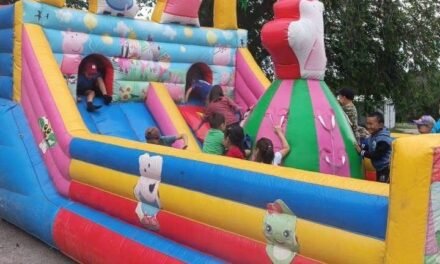 Арашан айыл аймагында 1-июнь Балдарды коргоо күнү балдар үчүн батуттар жана балмуздак уюштурулду