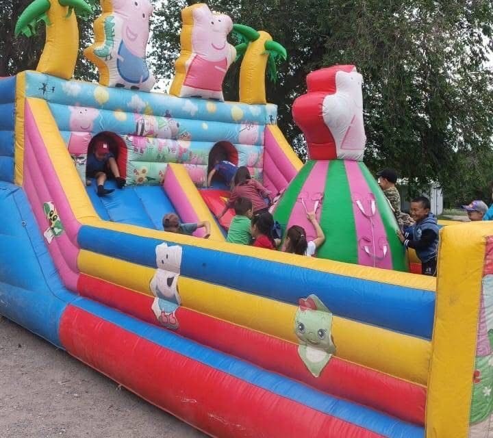 Арашан айыл аймагында 1-июнь Балдарды коргоо күнү балдар үчүн батуттар жана балмуздак уюштурулду