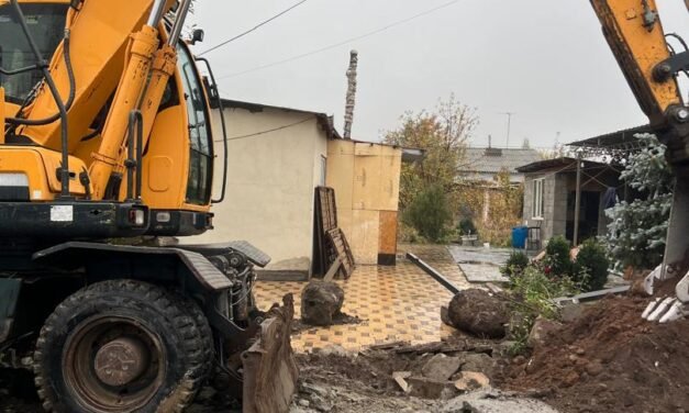 Таш-Дөбө айылындагы таза суу долбоорунун аткарылышы