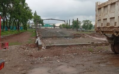 Таш-Дөбө айылында заманбап спортзал имаратынын курулушу кызуу жүргүзүлүүдө. Каржылоо булагы Республикалык бюджет.
